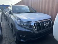 2023款 丰田霸道2800 2.8T 柴油 九气 底挂 天窗