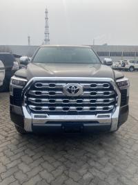 2024款 丰田坦途 3.5T 四门 1794版