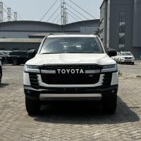 2024款 丰田酷路泽3500 3.5T GR-Sport 天窗 抬显 后娱 雷测