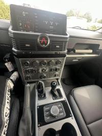 INEOS(英力士)Grenadier掷弹兵