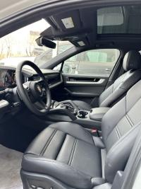 保时捷卡宴(凯宴)