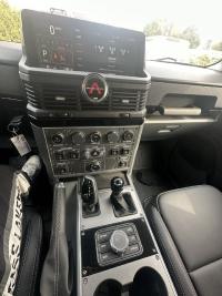 INEOS(英力士)Grenadier掷弹兵