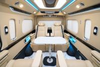 2023款 丰田海狮 3.5L 自动 高顶长轴 单侧门 改装版