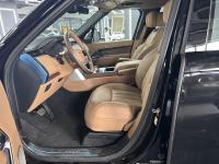 路虎揽胜行政4.4汽油