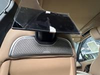 路虎揽胜行政4.4汽油