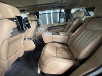 路虎揽胜行政4.4汽油