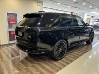 2024款 路虎揽胜行政4.4汽油 4.4T P530 汽油 创世长轴 韩版