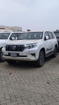 2023款 丰田霸道4000 4.0L TX-L 九气 外挂 19轮