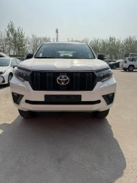 2023款 丰田霸道4000 4.0L TX-L 两气 底挂 天窗