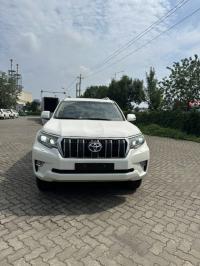 2023款 丰田霸道4000 4.0L TX-L 两气 外挂 天窗