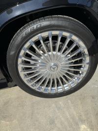 奔驰迈巴赫GLS600