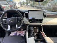 2024款 丰田红杉 3.5T 混动 四驱 Capstone顶点