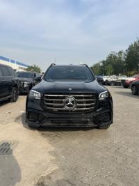 2024款 奔驰GLS450 6座 AMG包 顶峰包