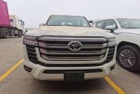 2023款 丰田酷路泽3300 3.3T 柴油 GX-R