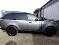 2024款路虎揽胜行政3.0T D350 柴油 HSE标轴