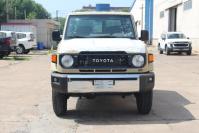 2024款 丰田酷路泽70系列 2.8T LC71 柴油 铁轮 卤素大灯