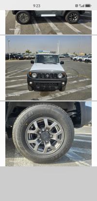 2024款 铃木吉姆尼 1.5L 三门 自动 顶配GLX