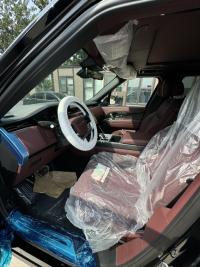 路虎揽胜行政3.0汽油