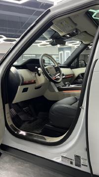 路虎揽胜行政3.0汽油