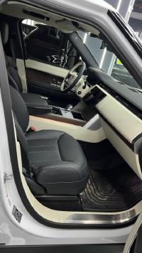 路虎揽胜行政3.0汽油