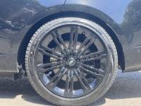 路虎揽胜行政4.4汽油