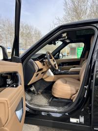 路虎揽胜行政4.4汽油