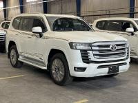 2024款 丰田酷路泽3500 3.5T GX-R 20轮 真皮 后娱 蠕行