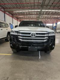 2024款 丰田酷路泽3500 3.5T GX-R 20轮 真皮 后娱 蠕行