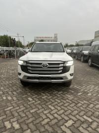 2024款 丰田酷路泽3500 3.5T GX-R 18轮 丝绒 4气 天窗 蠕行