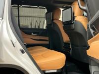 24款 LX600 7座 Luxury豪华