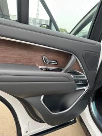 路虎揽胜行政3.0汽油