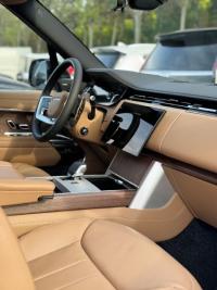 路虎揽胜行政3.0汽油