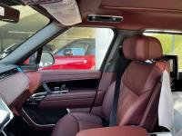 路虎揽胜行政3.0汽油