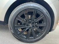 路虎揽胜行政3.0汽油