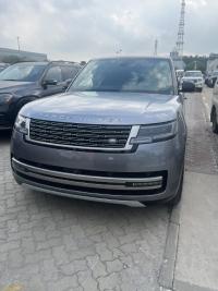 2024款 路虎揽胜行政3.0T P400 汽油 SE 标轴