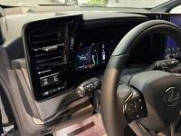 2024款 雷克萨斯LM500h 2.4T 四座 中国台湾