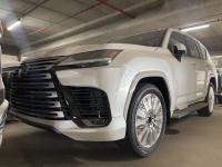 2024款 雷克萨斯 LX600 4座 VIP