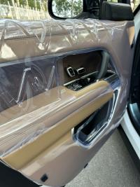 路虎揽胜行政3.0汽油