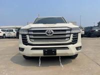 2024款 丰田酷路泽3500 3.5T GX-R 20轮 真皮 后娱 蠕行