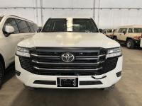 2024款 丰田酷路泽4000 4.0L GX-R 4气 17铁轮 三差 绞盘