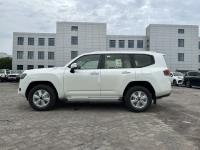 2024款 丰田酷路泽4000 4.0L GX-R 8气 18轮 真皮