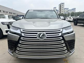 2024款 雷克萨斯LX600 LX600 7座 Premium高级 现车秒提 定金发车 全国分期 首付两成 无手续费 贵宾热线：18526401193 任经理