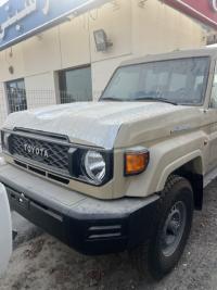 2024款 丰田酷路泽70系列 2.8T LC78 柴油