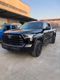 2024款 丰田坦途 3.5T 四门 SR5