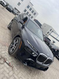 2024款 宝马X7 xDrive40i M运动 豪华包