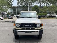 2024款 丰田酷路泽70系列 2.8T LC71 柴油 铁轮 卤素大灯