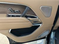 路虎揽胜行政4.4汽油