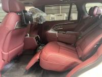 路虎揽胜行政4.4汽油