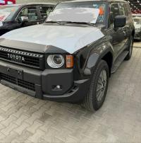 2024款 丰田霸道2800 2.8T 柴油 TX 铝轮 底挂