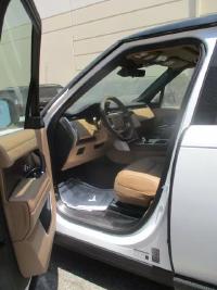 路虎揽胜行政3.0汽油